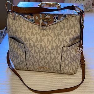 MICHAEL KORS handbag